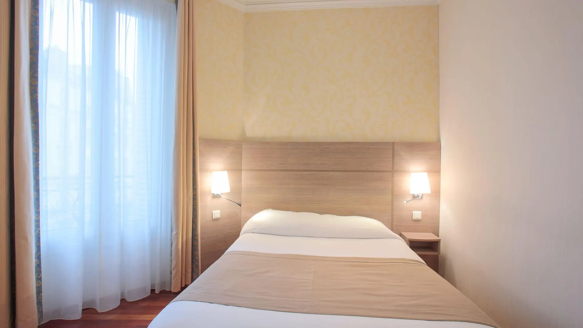 Grand Du Loiret Hotel 3*