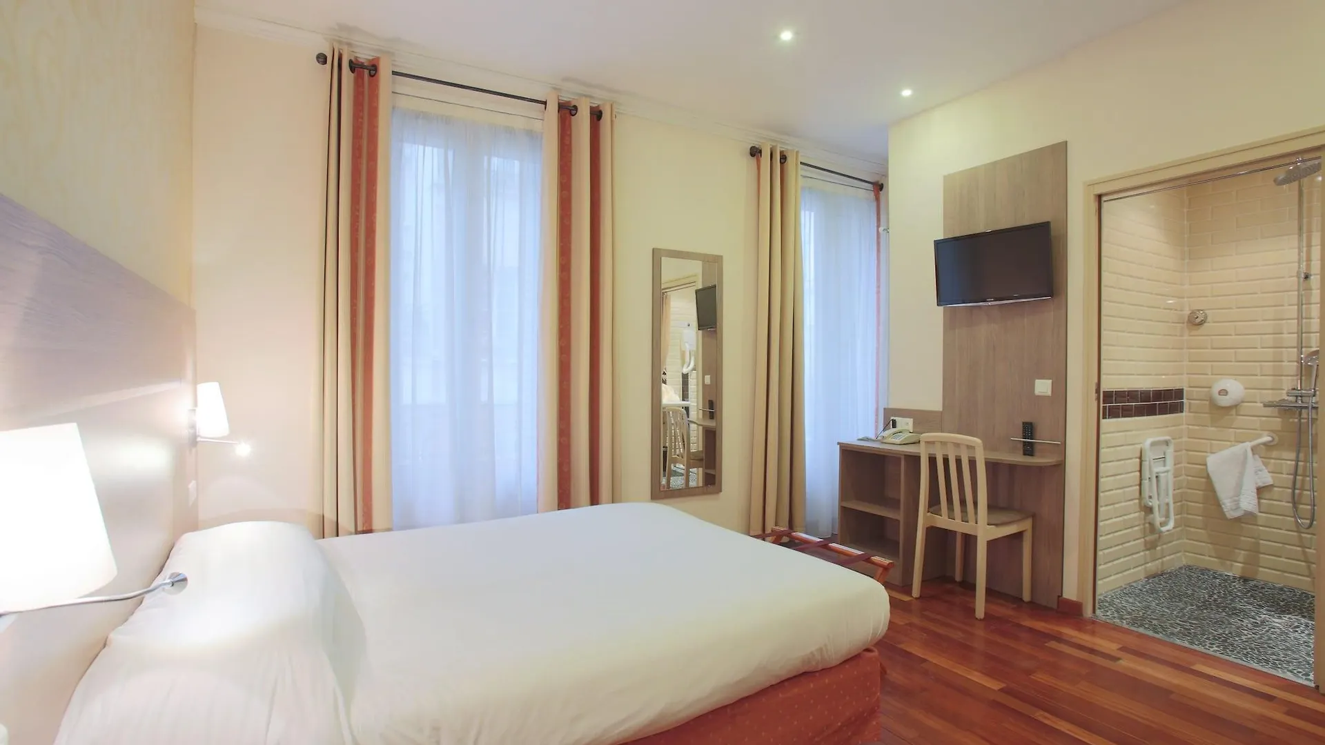 Grand Du Loiret Hotel